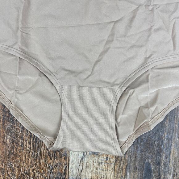 Victoria's Secret Women's XXL Cream Polyamide Elastane Seamless Hiphugger Panty - Picture 5 of 13